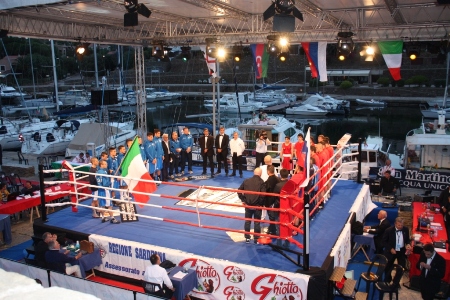 ITALIA BOXING TOUR 2011. A Stintino l'Italia batte la Russia per 8 a 1.