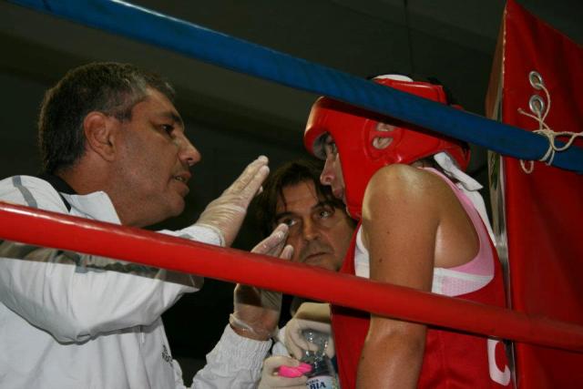 Antonio Portoghese: passione per la boxe in rosa