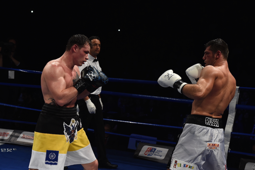 Egorov batte Russo laureandosi Campione del Mondo APB Heavyweight #APB 