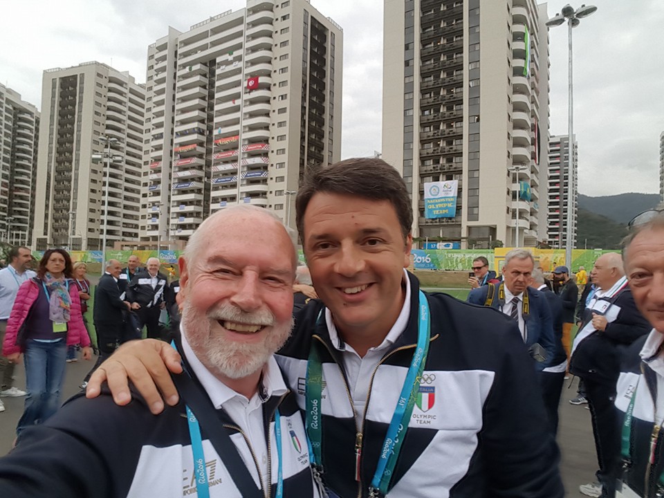 Ieri la Cerimonia di Benvenuto all'Italia nel Villaggio Olimpico di Barra. Presente il Pres FPI Brasca che ha incontrato il Pres Consiglio Renzi #ItaBoxing #Rio2016