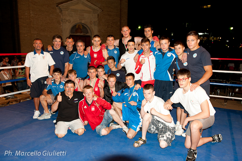 14_-_Alla_fine_tutti_amici____Ita_Vs_Polonia__Youth_Ju__2012-2851