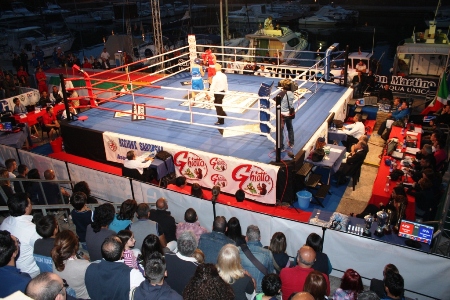 ITALIA BOXING TOUR 2011. L'Italia batte l'Azerbaijan per 7 a 1 e conquista Stintino.