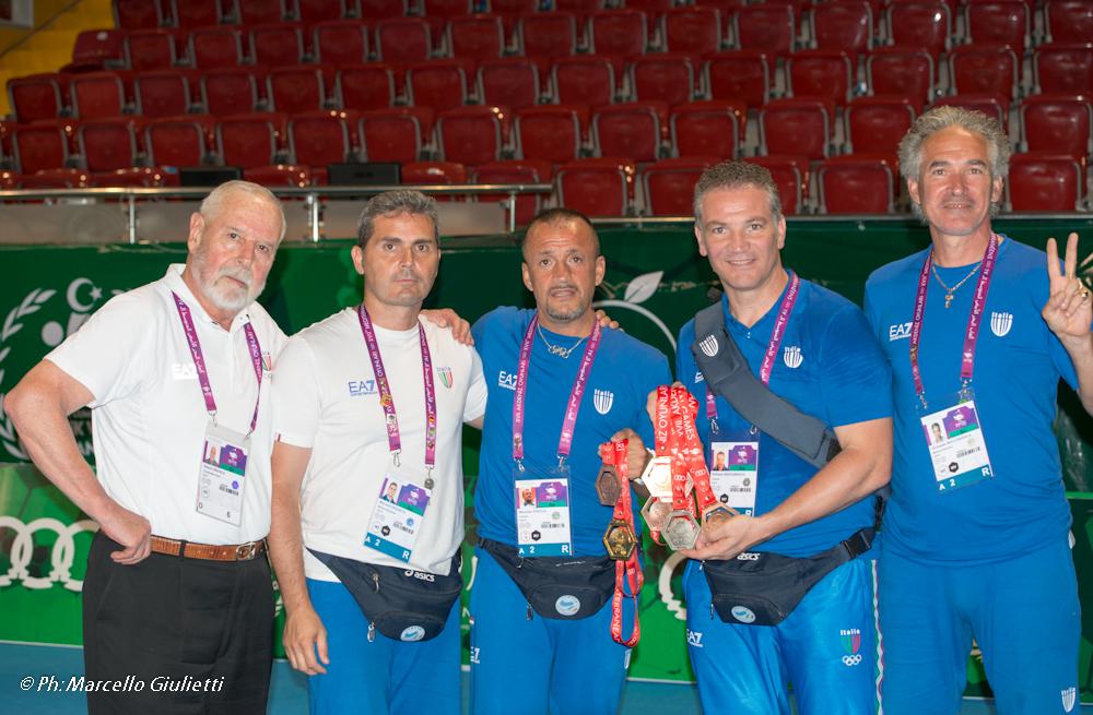 00 Staff IBT Mersin 2013 with Medals
