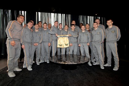 DOLCE & GABBANA MILANO THUNDER. Presentazione Team 2011-2012.