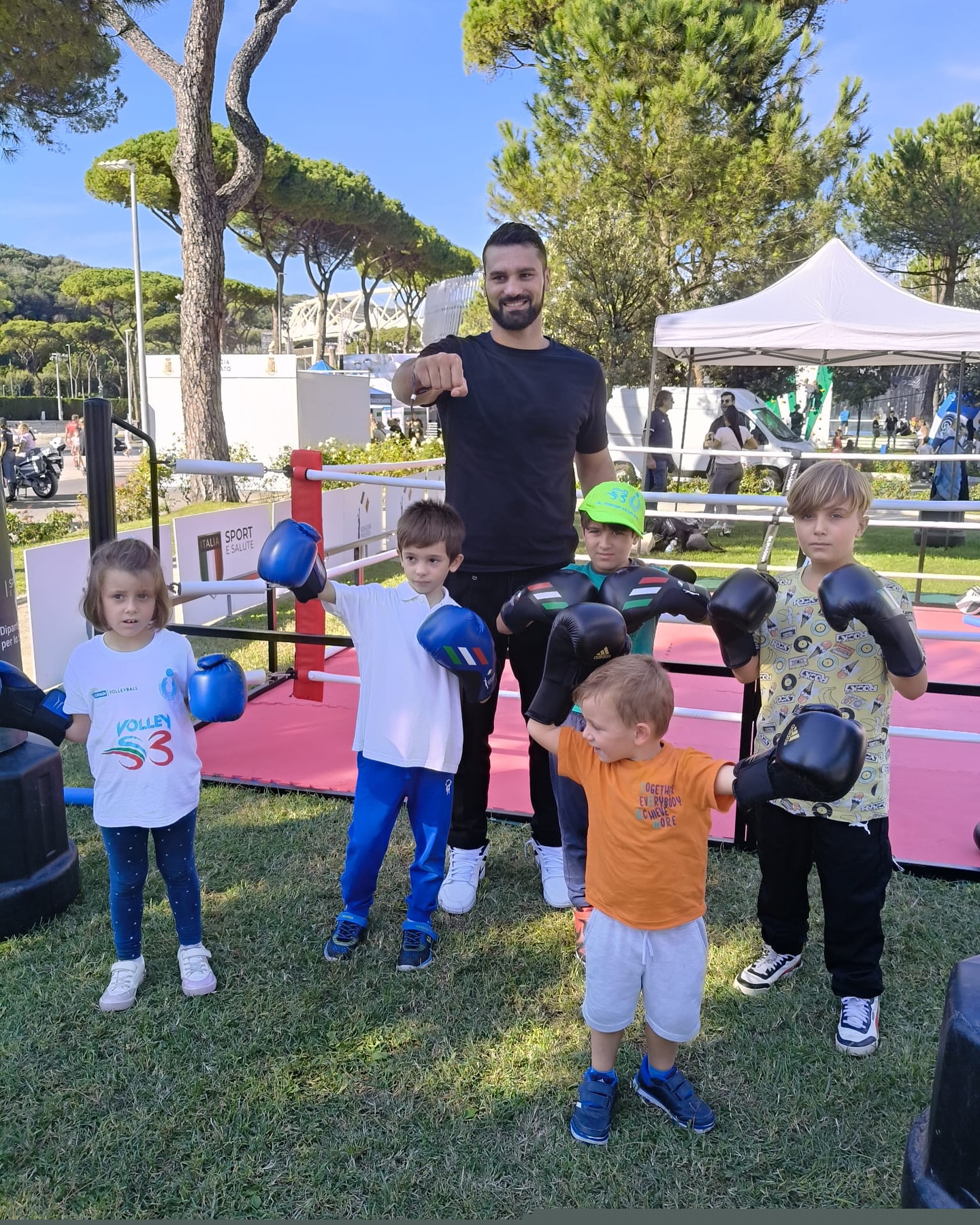 Stand FPI - TENNIS & Friends 2024 - Foro Italico Roma   - OGGI 2° GIORNATA CON IL SUPER CAMPIONE GUIDO GLADIATOR VIANELLO
