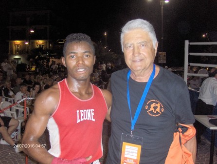 A Portorecanati "Boxe sotto le stelle"