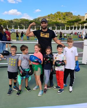 461533063 18455465125036119 n