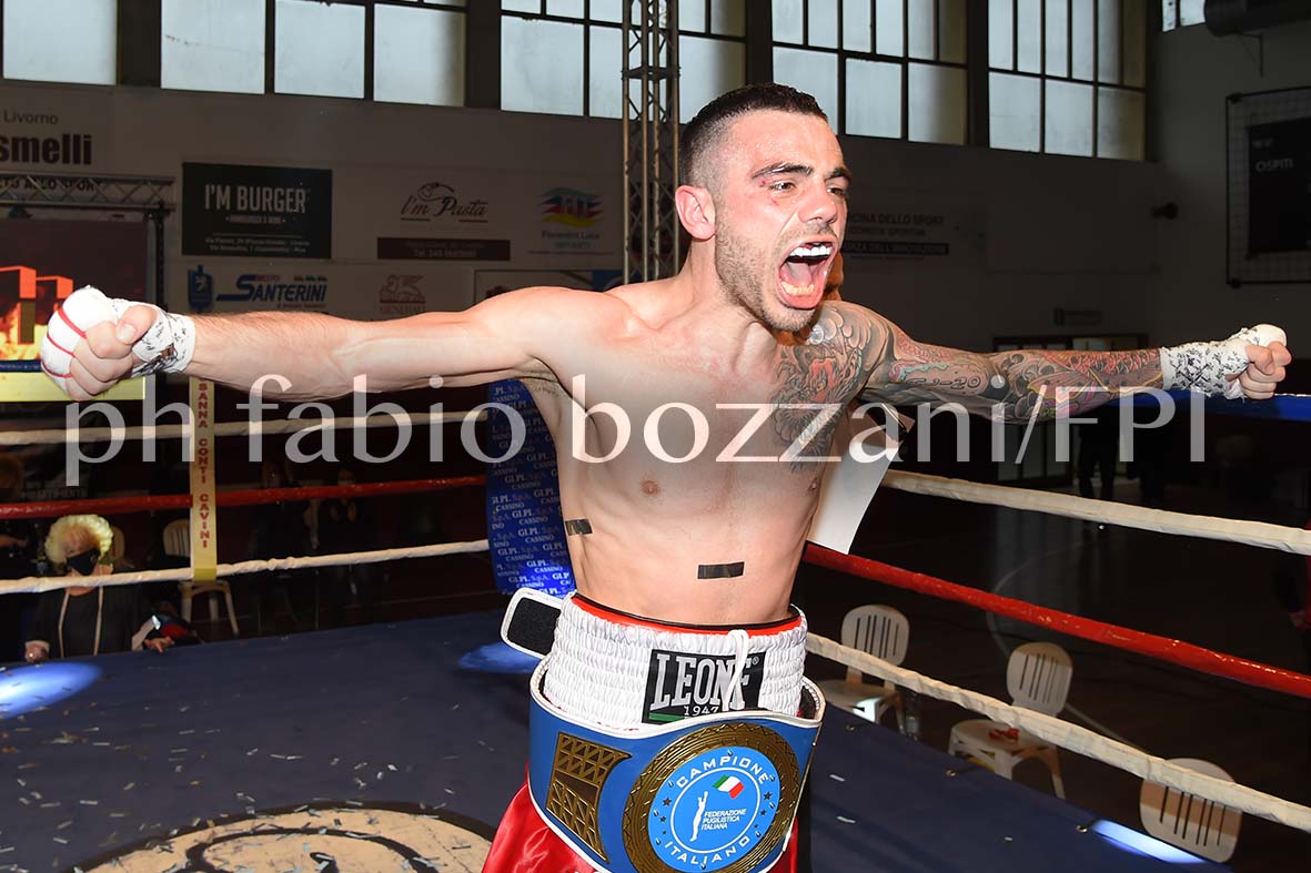 Livorno Boxing Event - Vairo Lenti nuovo Campione Italiano Leggeri 