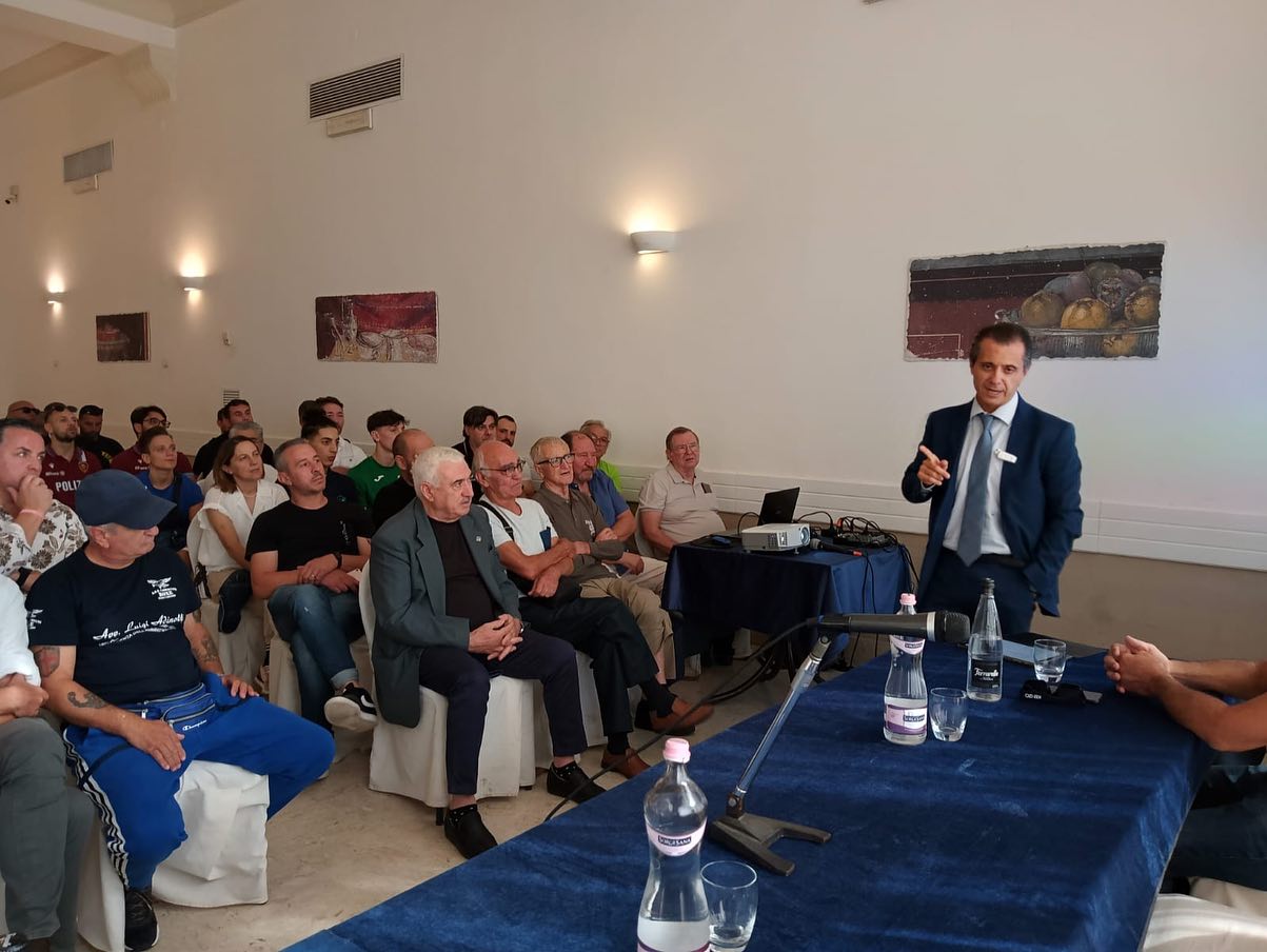 Incontro tra il Presidente FPi Flavio D'Ambrosi e le ASD, i dirigenti e tecnici del CR FPI CAMPANIA 