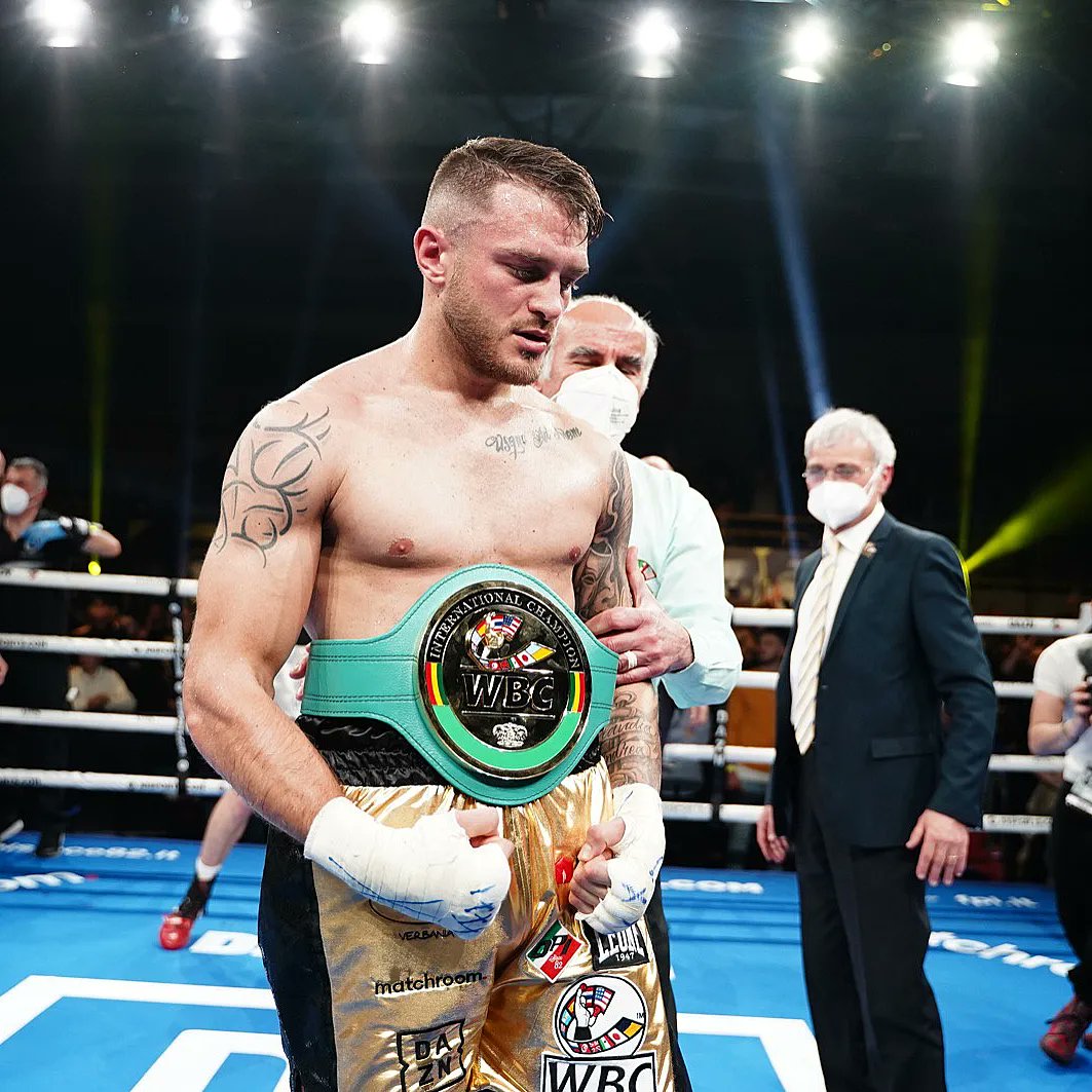 VERBANIA BOXING NIGHT - Zucco Conquista il Titolo Internazionale WBC Supermedi, Natalizi quello Inter. Silver WBC Superwelter