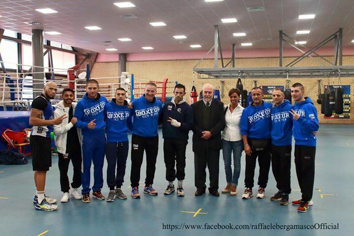 5 giorni all'inizio del Mondiale #Doha2015, prosegue il lavoro degli azzurri verso gli #AIBAWorlds2015 ieri la visita del Presidente FPI Brasca #ItaBoxing #Noisiamoenergia