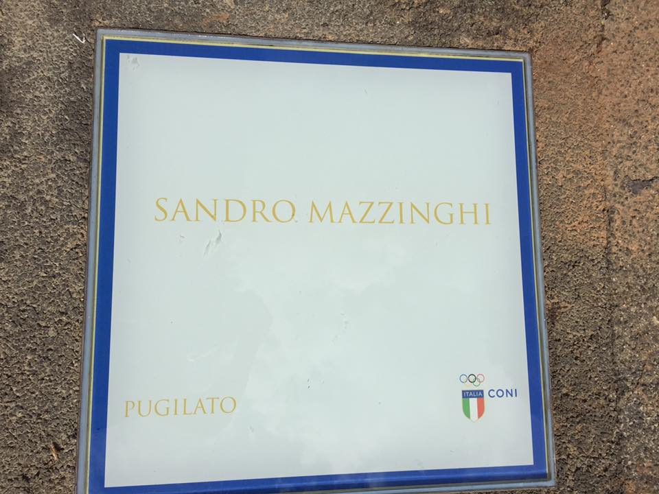 Mazzinghi è ufficialmente entrato nella Walk of fame, svelata oggi la sua Mattonella #WalkOfFame 