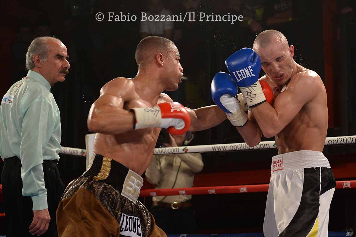 Sabato 16 aprile Luca Giacon debutta a New York contro l’ex campione degli Stati Uniti Robert Frankel #ProBoxing