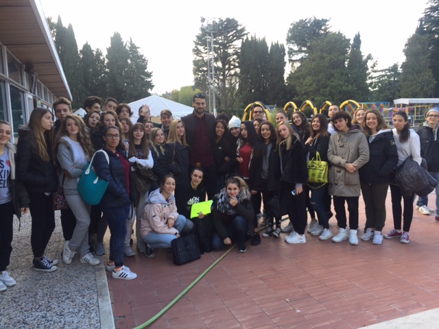 Sabato 3 Dicembre gli Studenti del Liceo Ruiz di Roma a lezione di Boxe dal Prof. Vianello