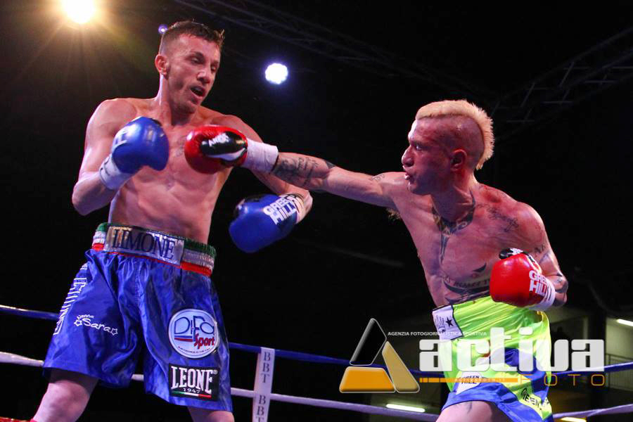 Micheli supera Limone e conquista il Titolo Italiano SuperPiuma #ProBoxing