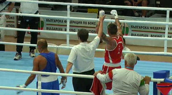 #Samokov2015 #Noisiamoenergia #EuropeiElite - Day 5 Valentino vola nei quarti 60 Kg. Domani tre Azzurri a caccia delle Semifinali dell'Europeo bulgaro