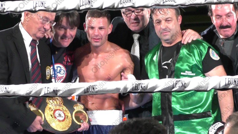 Tommasone batte Rios e conquista la Cintura Intercontinentale WBA Piuma #ProBoxing