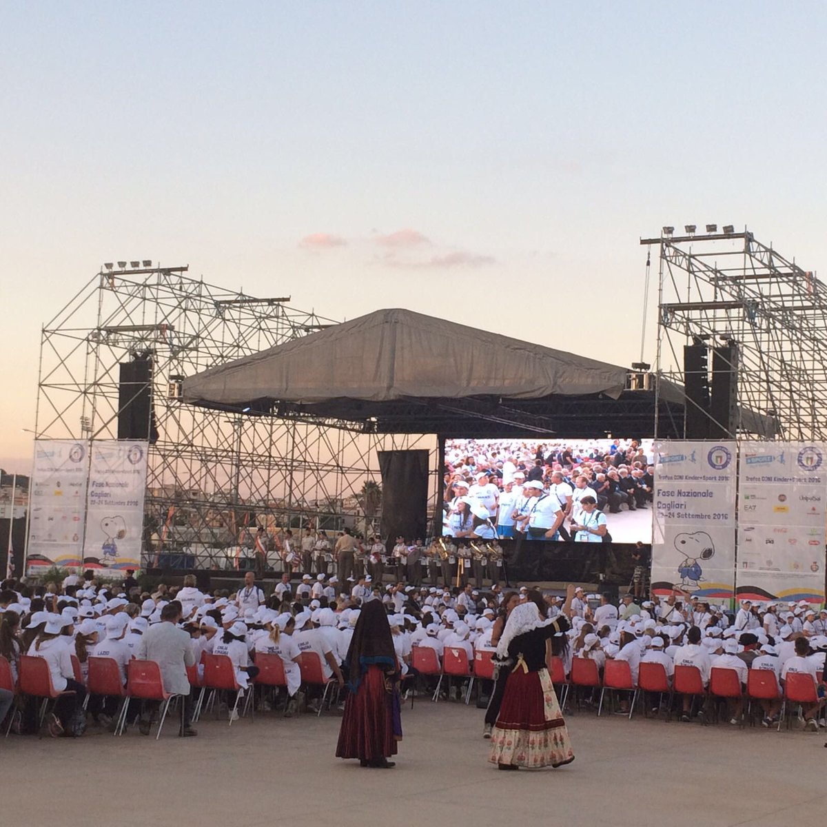 La Cerimonia di apertura ha dato il via al Trofeo CONI 2016.  3500 gli Atleti Under 14 in gara a Cagliari