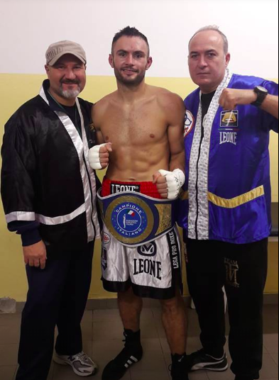 Lepei conquista la Cintura Tricolore dei Supermedi #ProBOxing